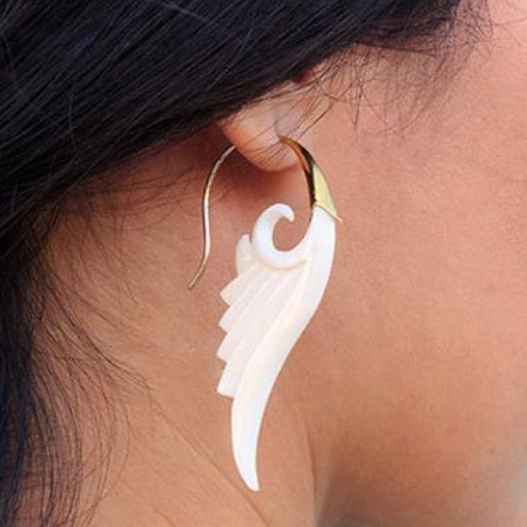 Vintage Carved Bone Earrings - Picture 5 of 5